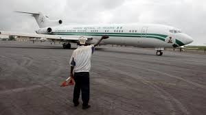 Le président nigérian se rend en France après la saisie d'avions présidentiels par la justice française